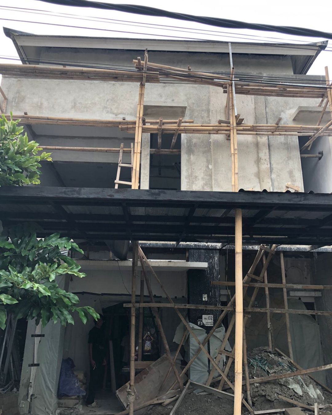 renovasi rumah